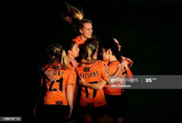 Absolutely stunning light here for  @LondonBees winning goal & celebration from  @photodavidson in the  @FAWomensChamp  #WomensFootballWeekend! 