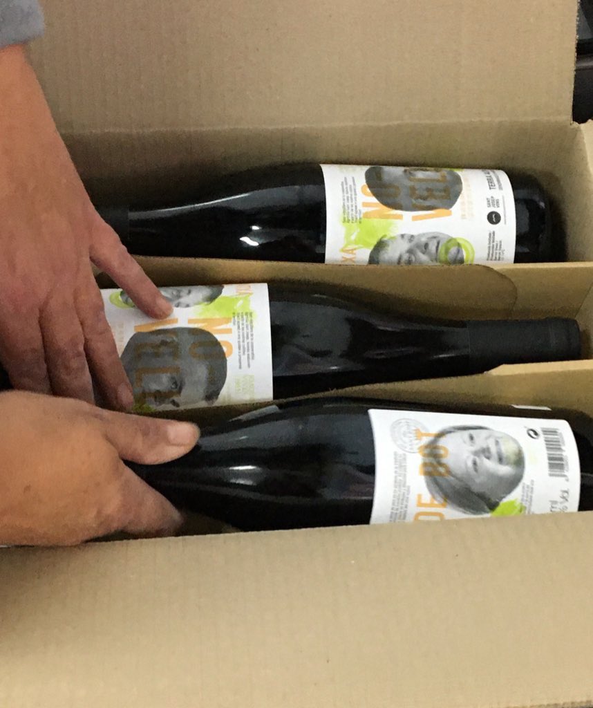 Des de l’11 de novembre tenim al carrer Novell de Bot 2020 DO Terra Alta, el primer vi de l’anyada, que elaborem cada collita a  @santjosepwines. Han passat 9 collites des que vam començar aquesta aventura...  #vinovell  #novelldebot
