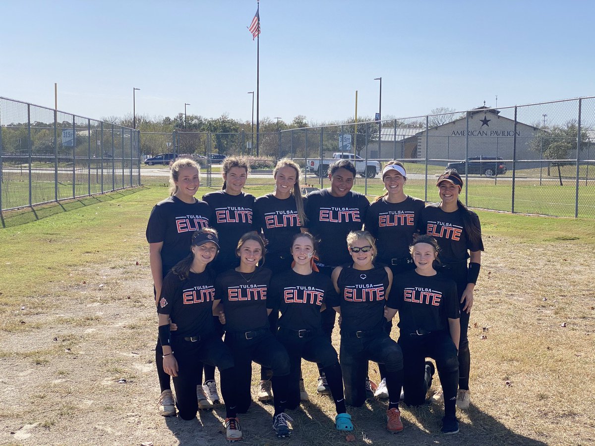 EPIC18_Lacina's tweet photo. Championship Sunday. Moving on to the Championship Game after a 7-0 win. Pitchers were on and the sticks are hot with 3 💣💣💣’s. Catch us at Texas A&amp;M’s Davis Diamond Stadium at 5:15pm today. @HFLfastpitch @thealliancefp @TulsaEliteSB #Ownit https://t.co/JKAipo0I8A