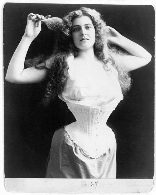 By the 19th century, the “ideal” waist for women’s fashion was around 18 inches. In the book Gone with the Wind, Scarlett O'Hara boasts about her tiny 17 inch waist!