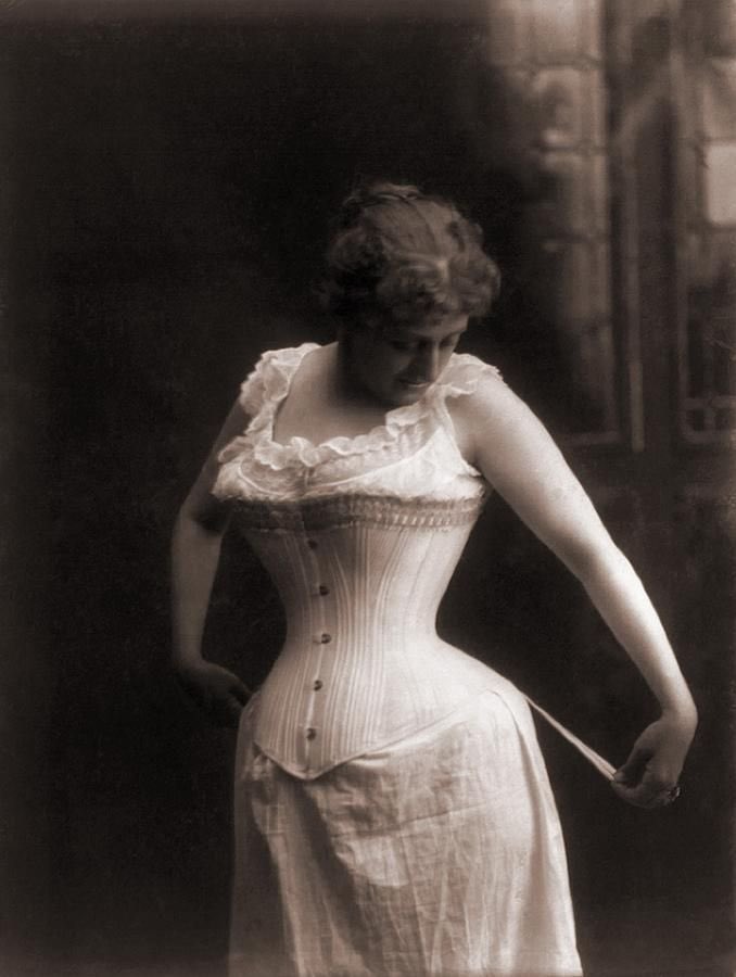 In 1828, corsets with metal eyelets were invented in France. This simple innovation meant that the corset could now be tight laced and bodies were increasingly constricted.