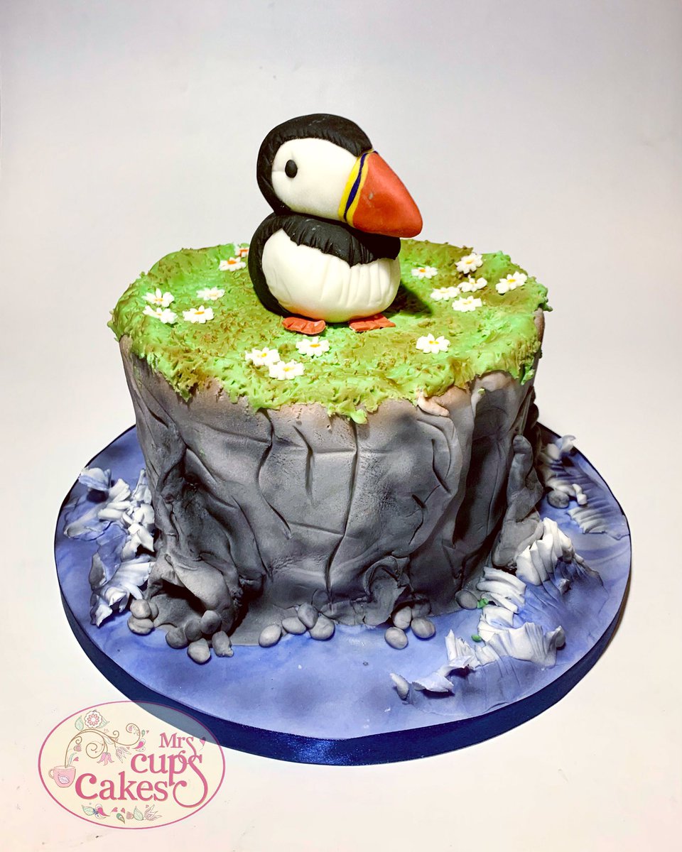 A special cake for an 80th birthday #happybirthday #birthdaygirl #eighty #eightyyearsyoung #victoria #sponge #spongecake #victoriasponge #celebration ##birthday #birthdaycake #handmade #homemade #highlands #scotland #coast #northcoast500scotland #puffins #ornithology