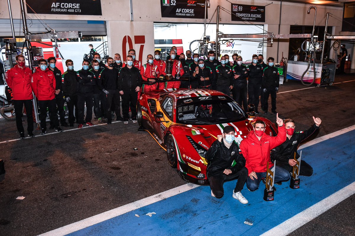 Ferrari Races tweet media