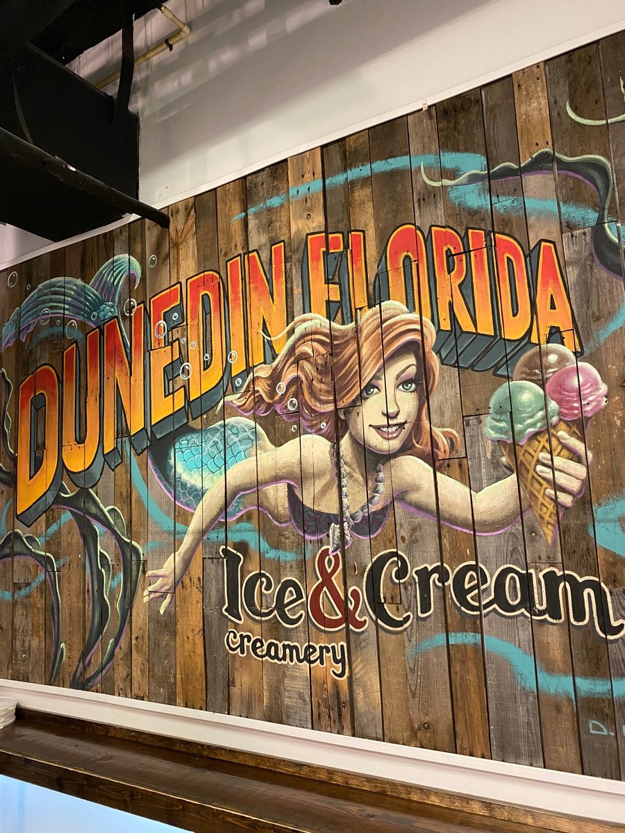 BasecampTampa's tweet photo. Ice cream sounds fun!  Time with the fam in downtown Dunedin.

Ice cream parlors are a year round business in Florida. 🍦

#wallart  #dunedin https://t.co/oGpcGEKOEh