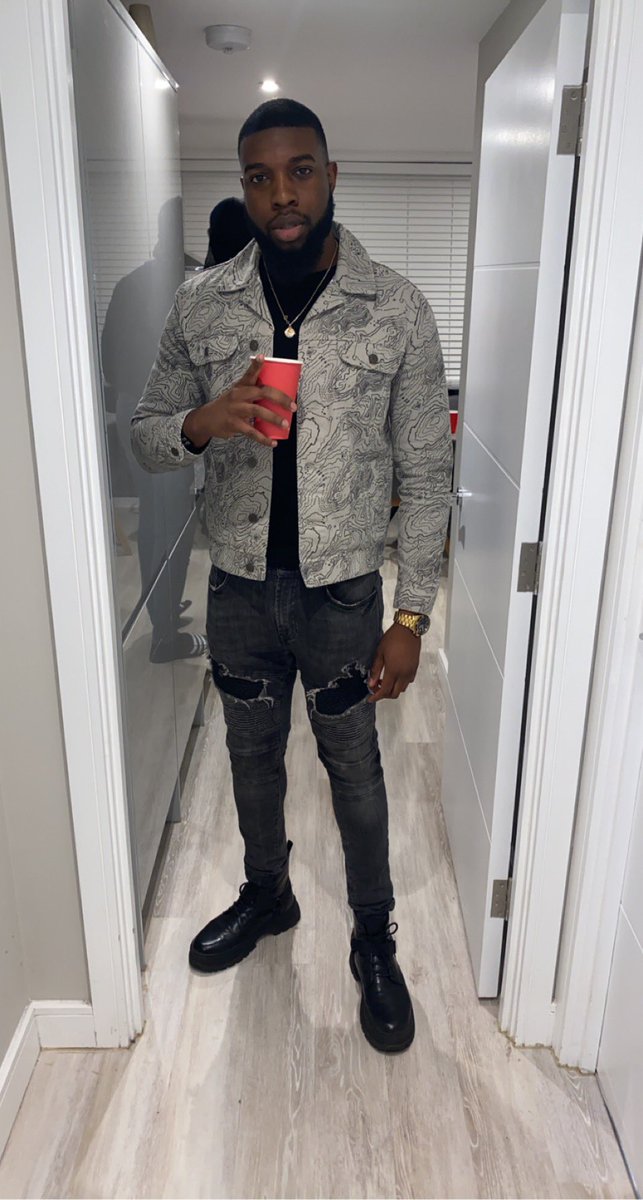 HAPPY BIRTHDAY TO ME 🥳

Grateful for the lessons, laughs and experiences, many more to come.