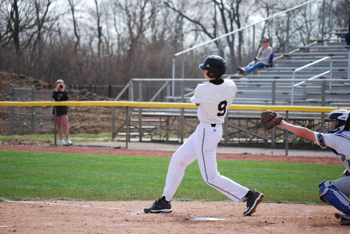 Bryce_Adams09's tweet photo. I am very excited and proud to announce my commitment to continue my academic and baseball career at the University of Saint Francis! I would like to thank my teammates, coaches, and especially my family! Go Cougars! @MillerBaseball  @USFBaseballCoug @IE_Baseball @PBRIndiana https://t.co/2RZbglnmb1