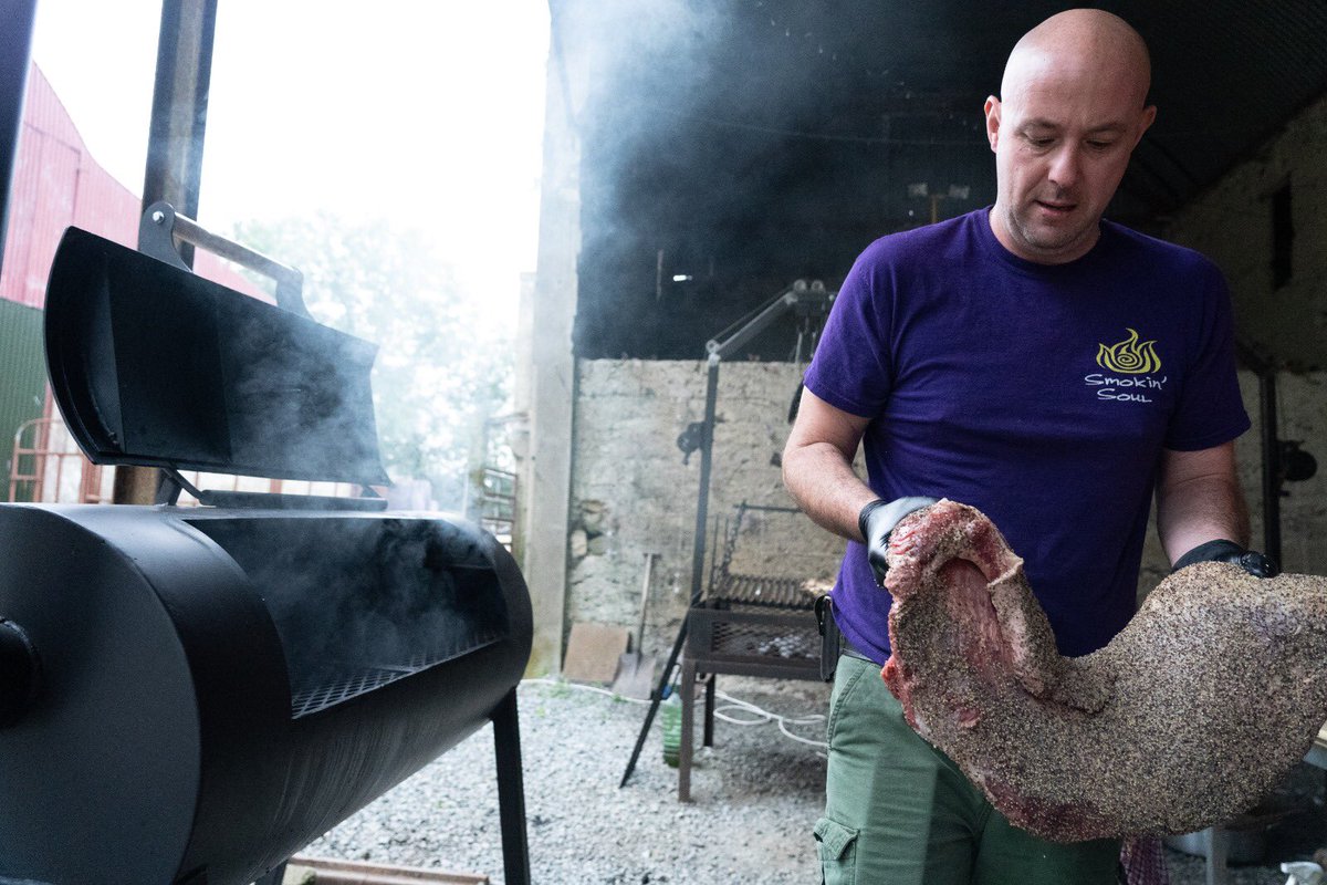 johnrelihan's tweet photo. Check out @CloonaghSSC Amaxing brisket, Secert is Irish beef 🔥🔥&amp; some little things to do along the way 😀 Make sure to subscribe Mote to come soon 
Click link to watch here 
https://t.co/j39xbuuJc4 https://t.co/iBdpr9pU95