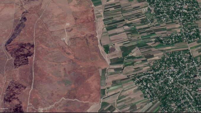 Nigar_Shi's tweet photo. The photo shows the same Agdam region: the left side is occupied by #Armenia, and the right side remains in #Azerbaijan. See  who is the real owner. #StopArmenianOccupation #StopArmenianVandalism #freedom @cnni @UN @KamalaHarris @SEDLAW15 @BBCWorld https://t.co/gvVAhYRHa6