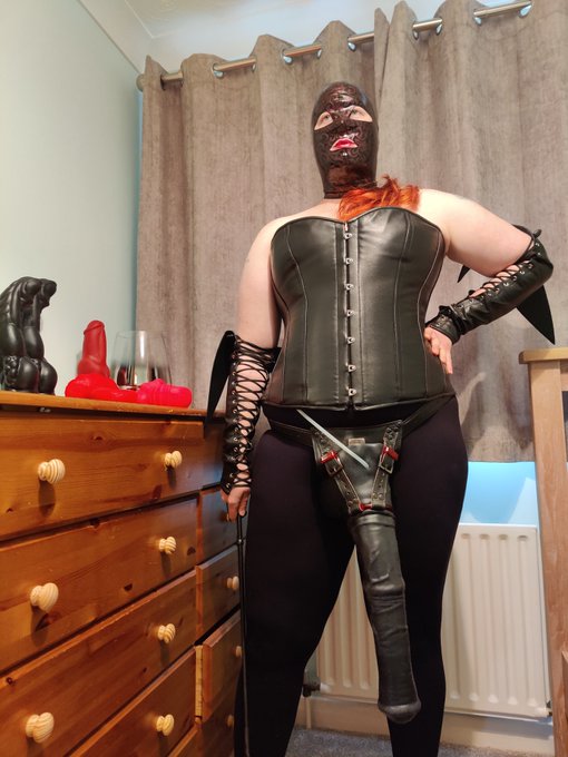 So so excited. Not long till my new chance XL flared arrives. Butt sluts beware my newest @bad_dragon<a href="/tag/analslut"class="tags"><span>#analslut</span></a><a href="/tag/bigtoys"class="tags"><span>#bigtoys</span></a>