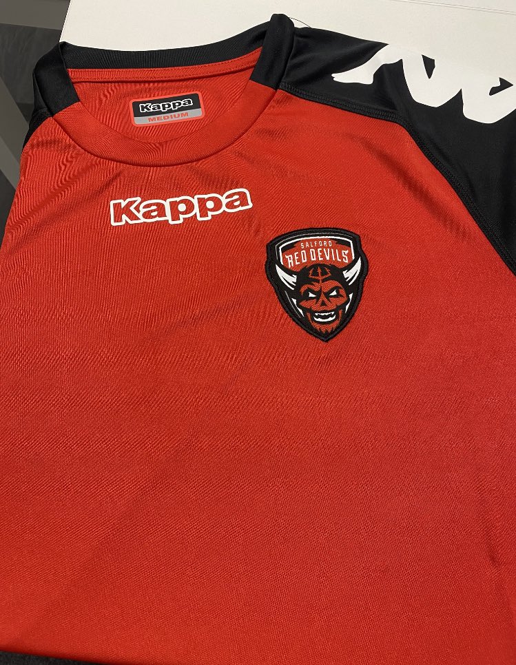 WildThangKits's tweet image. 👹 COMP TIME - to celebrate @SalfordDevils new brand launch we’re giving away the first EVER training top to have the new crest, Like and RT this to enter, winner picked at random, GO!!!