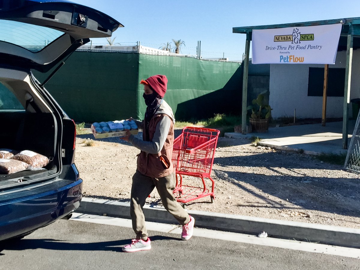 NevadaSPCA's tweet photo. Our Nevada SPCA Drive-Thru Pet Food Pantry Powered by @PetFlow is officially open! We’re assisting those in our community who may be experiencing hardships by providing dog and cat food! Sundays 10am-2pm 4800 W. Dewey Dr. #lasvegas https://t.co/EyDyMWdolq