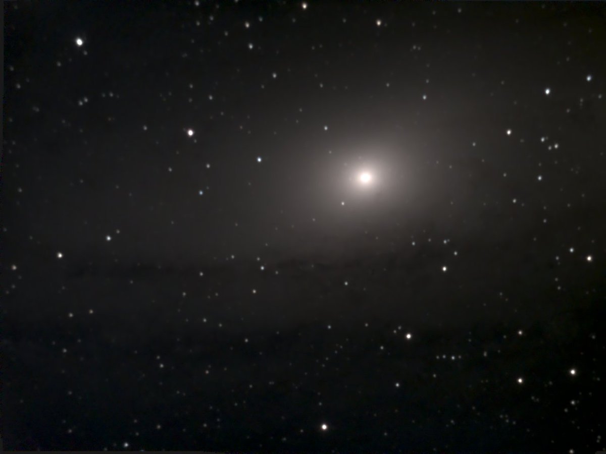 Here's a 10-minute view of the Andromeda Galaxy, M31 from the  #eVscope. If you look carefully you can see a dust lane. Eventually I want to shoot a mosaic of this.