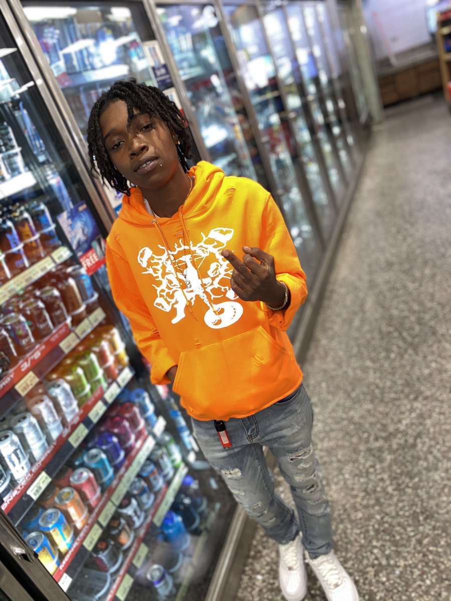Nae_Buckz's tweet photo. - introduced her to real , now she hate lames โผ๏ธ๐ฏ #LittyWeekend ๐ฅด #LadyBuckzWeekend๐คฉ #SFSBrickedDiamond ๐#StruggleForSuccessโ๐พ https://t.co/DyvOZFLYqY