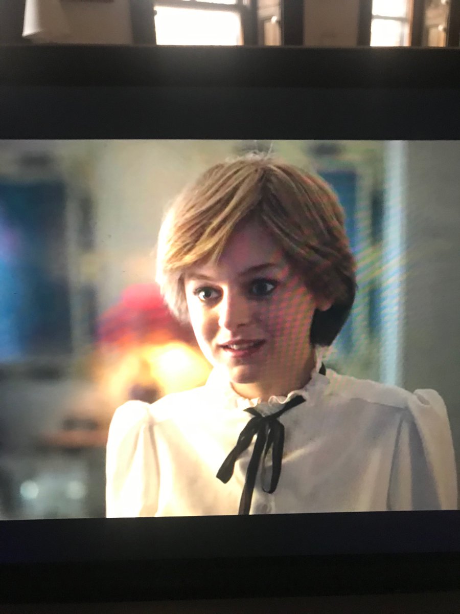 More crust!!! Reminds me of the Emanuel blouse Lord Snowden photographed her in for British Vogue in 1981