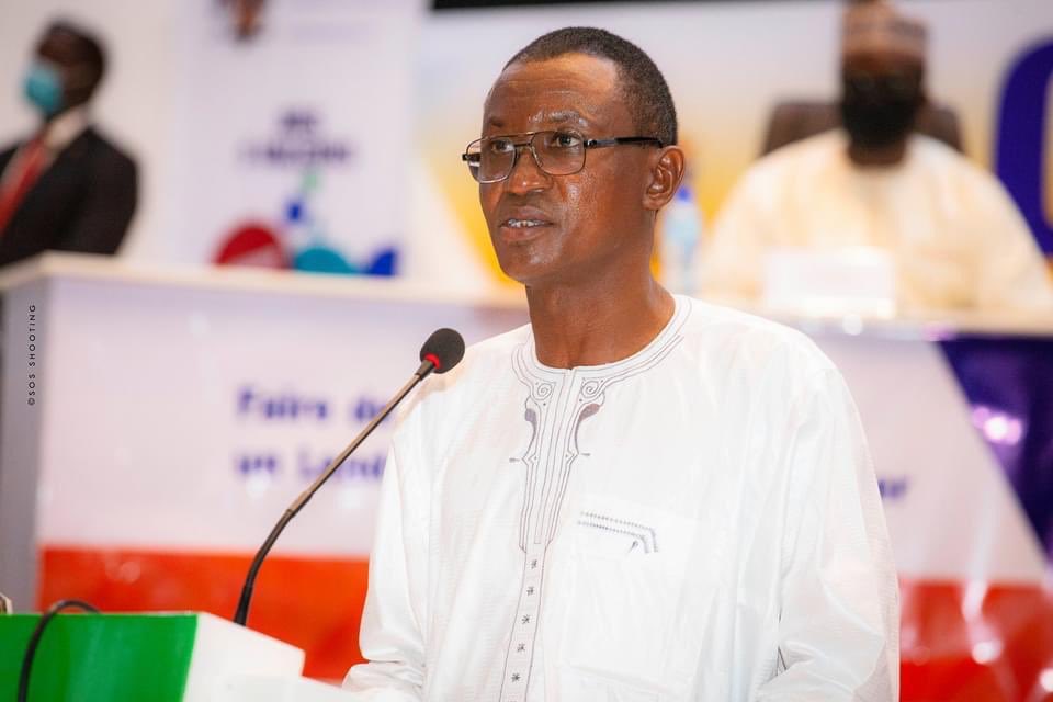 ‘’A vous jeunes entrepreneurs, sachez que le chemin que vous avez décidé de prendre est très salutaire et je vous le dis : Ne baissez jamais les bras, battez-vous et la réussite est à côté.’’
M.Boureima Souleymane , ministre de l’entrepreneuriat des jeunes .