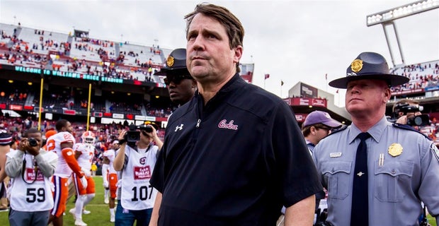 247Sports's tweet photo. South Carolina has fired head coach Will Muschamp, according to a report from @BruceFeldmanCFB.

https://t.co/dYpoEmW4vF https://t.co/UfJPmKO34E