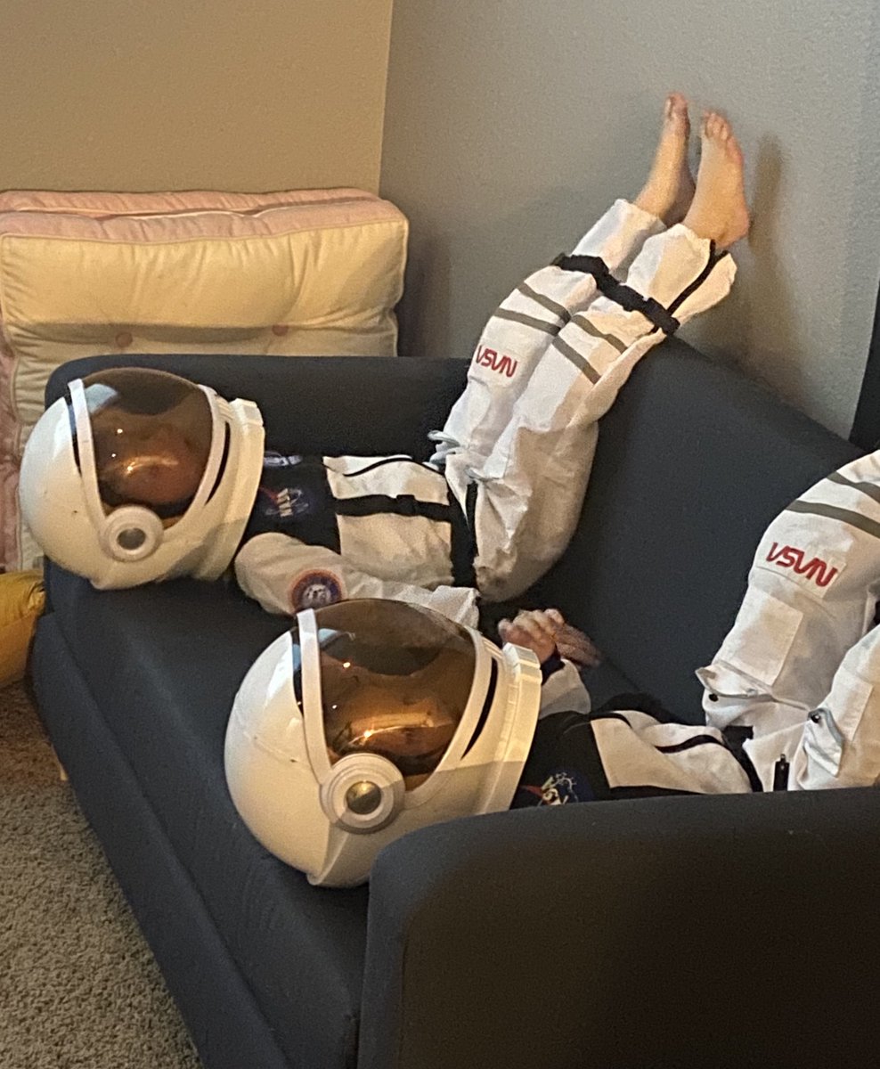 We are ready at the Makens household #spacelaunchlive #launchamerica #LaunchDay