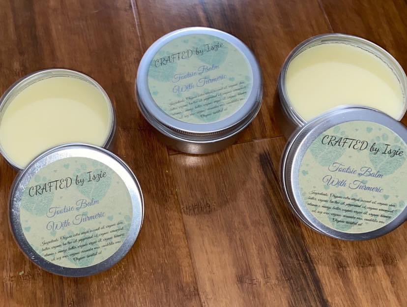 ByIszie's tweet photo. We LOVE making goodies for you #smallbatch #craftedwithlove #allnatural #toxinfree #vegan #selfcare #selflove #GoodVibesOnly #custom https://t.co/JLuOgGNSu5