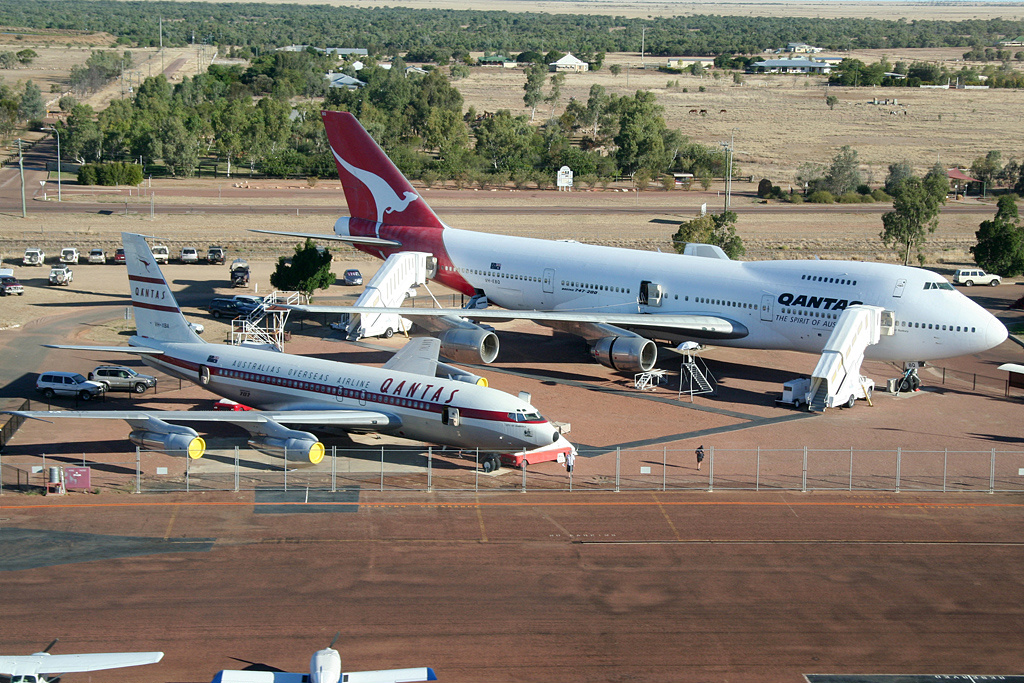 go_discover's tweet photo. Happy 100th Anniversary Qantas! 
Did you know.....Qantas was founded in QLD’s outback by two veterans of the Australian Flying Corps, Hudson Fysh &amp; Paul McGinness, and local grazier Fergus McMaster. "The Flying Kangaroo" is the oldest continuously-operating airline in the world! https://t.co/hjqGiZKVJW