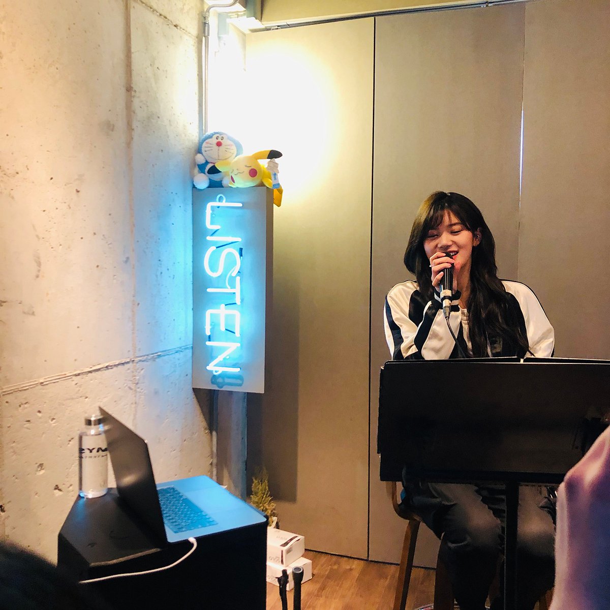 kimtheminseo's tweet photo. #minSCHEDULE
📌 17th November 2020
LISTEN STAGE 19.30 PM KST
📌 18tg November 2020
Jung Eunji's KBS Gayo Plaza 12.00 PM KST https://t.co/MtfZbYOqGw