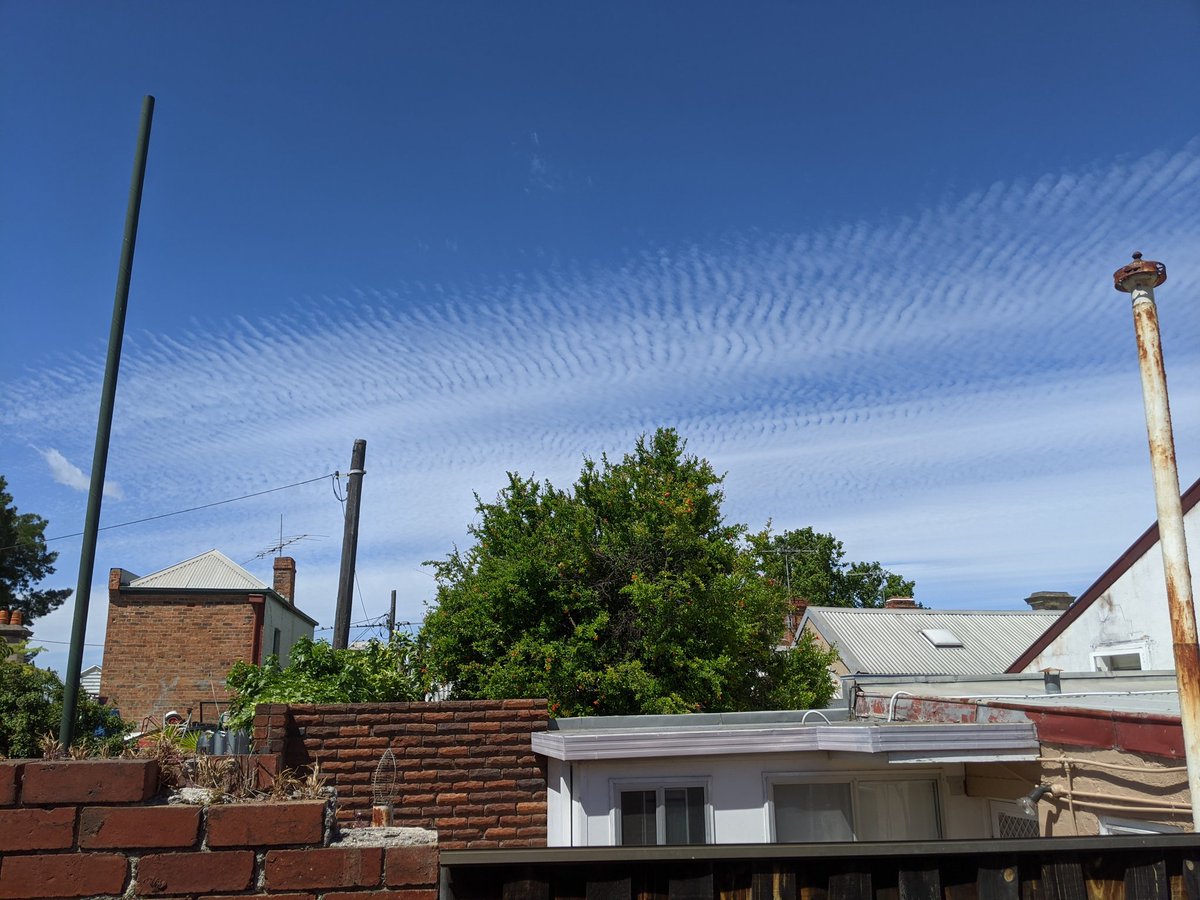 Waking up to striped clouds over #Melbourne today as we record 17 days in a row with no COVID cases