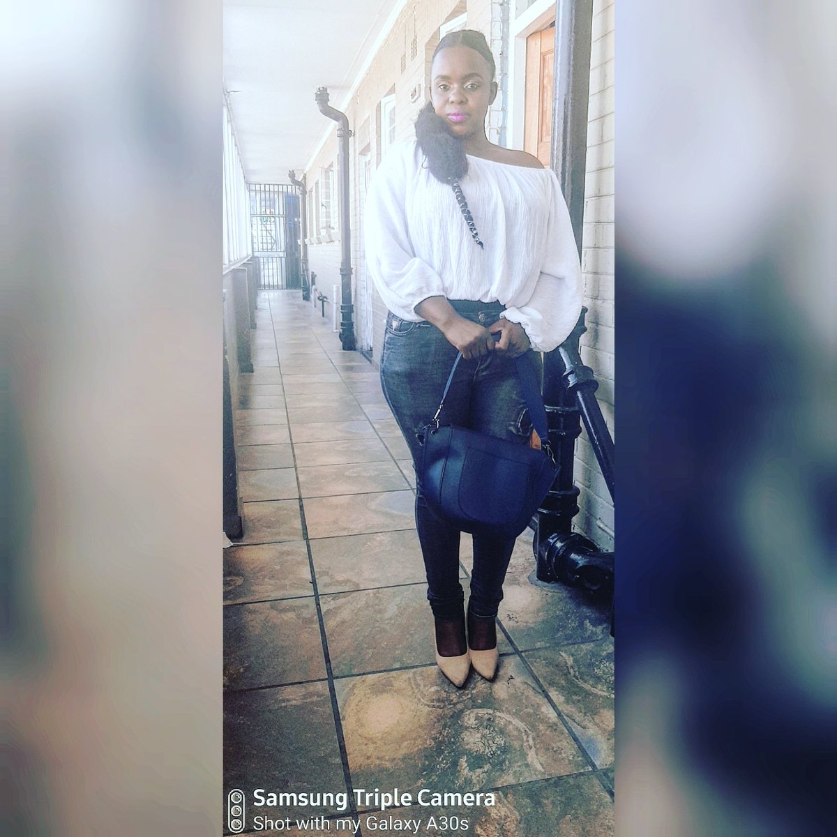 LaVungandze5's tweet photo. No forcing no begging, if someone is meant to be in your life, they will stay. #ntombo #asilwi https://t.co/y0aivPsnD6