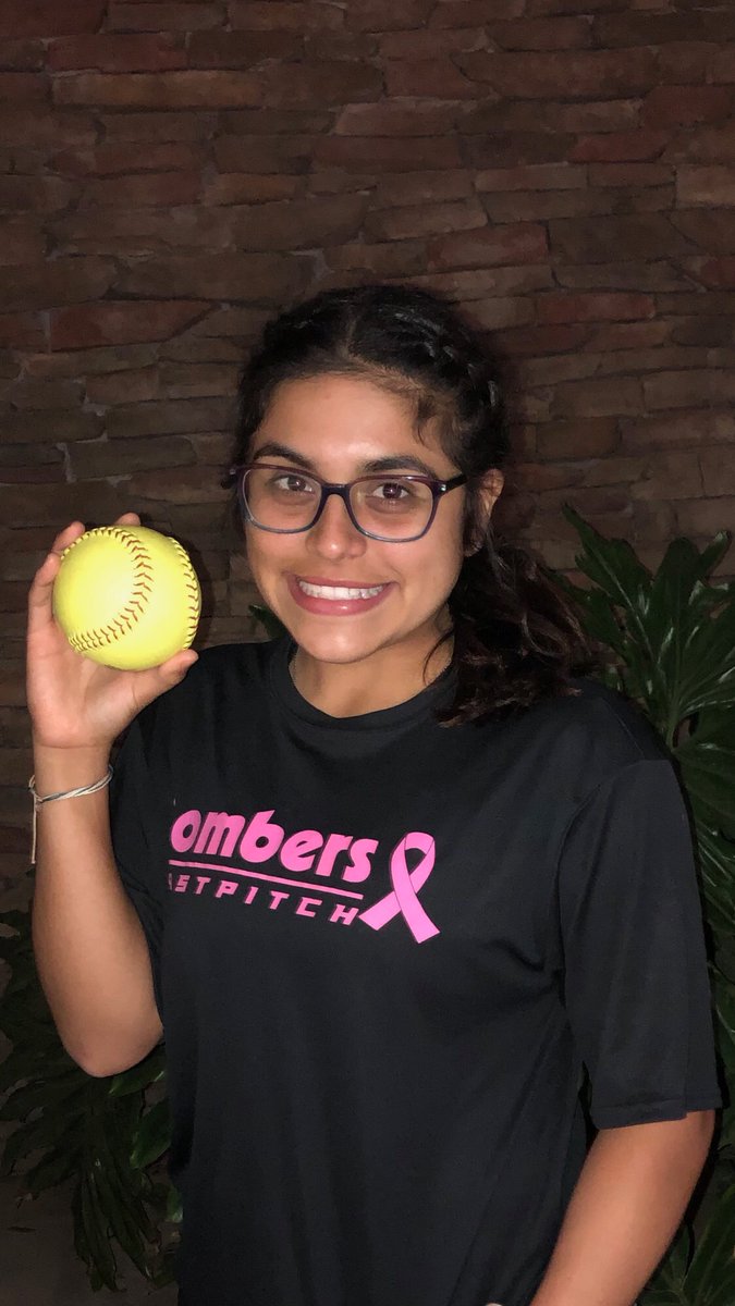 2021 St. Mary’s University signee Menee Padilla hit an opposite field 2-run home run to help the team advance in the second round of the Gold Cup!  
#bombernation <a href="/StMUsoftball/">St. Mary's Softball</a> <a href="/meneepadillaa/">menee padilla</a>