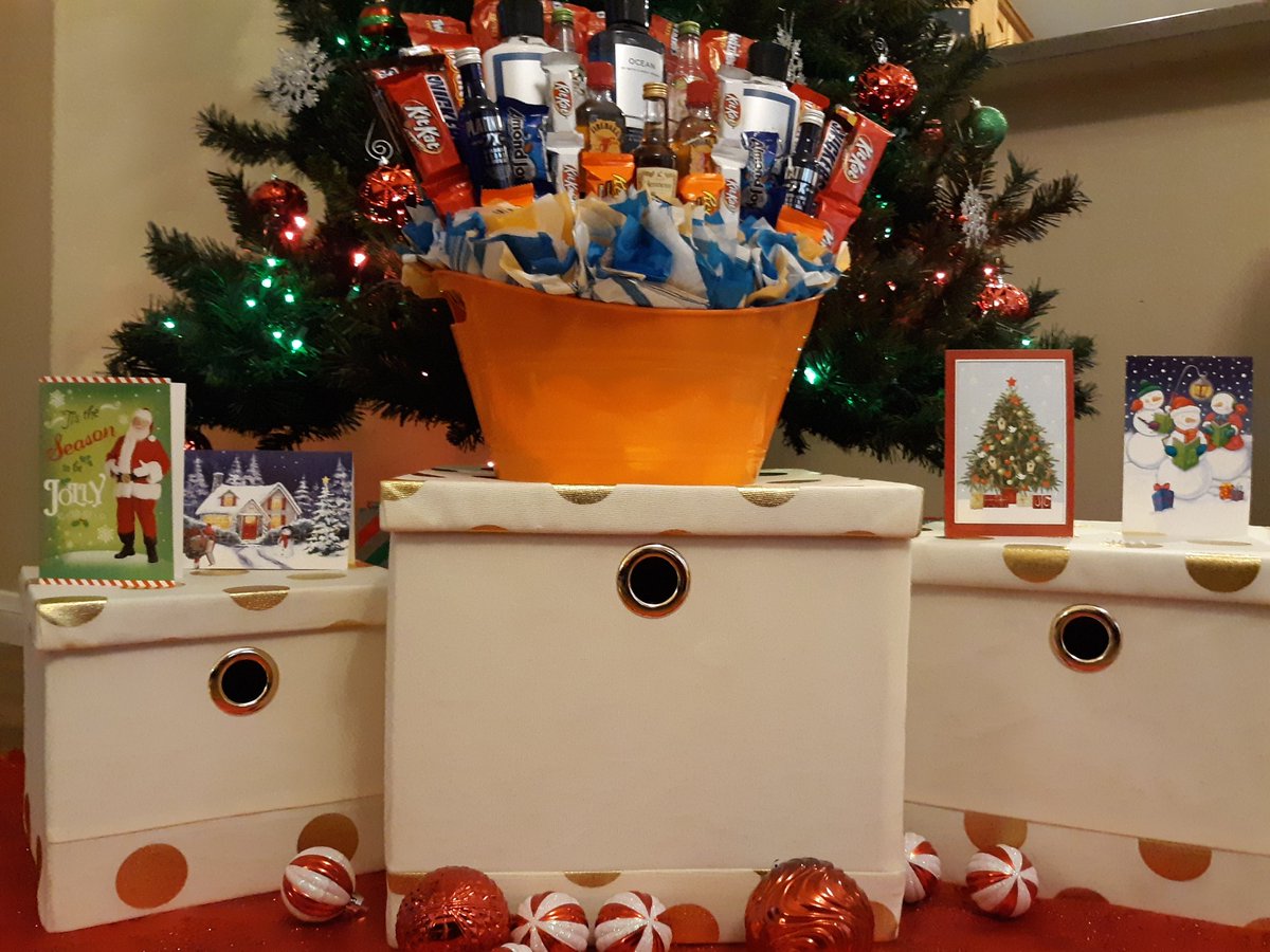 giftsbyreshanda's tweet photo. Happy Holidays from your Friends at Baskets By Reshanda... Do More, Expect More, Reach More
#shopreshanda #shopsummerlin #lasvegas #buyreshanda #bathandbodyworks #justfortheholidayscollection #basketsbyreshanda https://t.co/3bTFKlf4Lw
