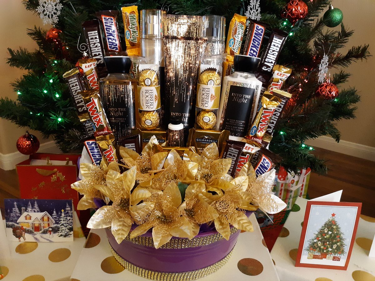 giftsbyreshanda's tweet photo. Happy Holidays from your Friends at Baskets By Reshanda... Do More, Expect More, Reach More
#shopreshanda #shopsummerlin #lasvegas #buyreshanda #bathandbodyworks #justfortheholidayscollection #basketsbyreshanda https://t.co/3bTFKlf4Lw