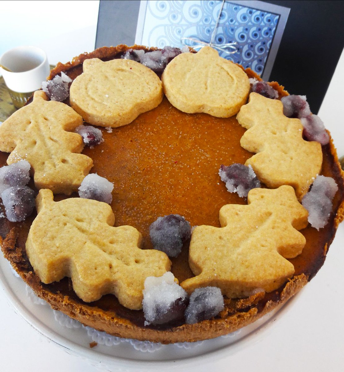 ViennaCookies's tweet photo. Last chance to get your Thanksgiving sweets. - https://t.co/10ANj9Aw0g https://t.co/cUzAFDOlqq