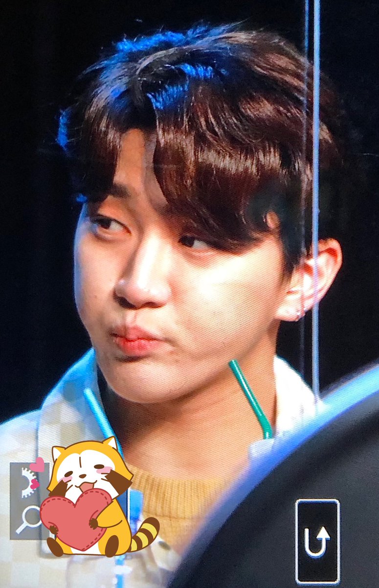 joochan pouting a small thread;