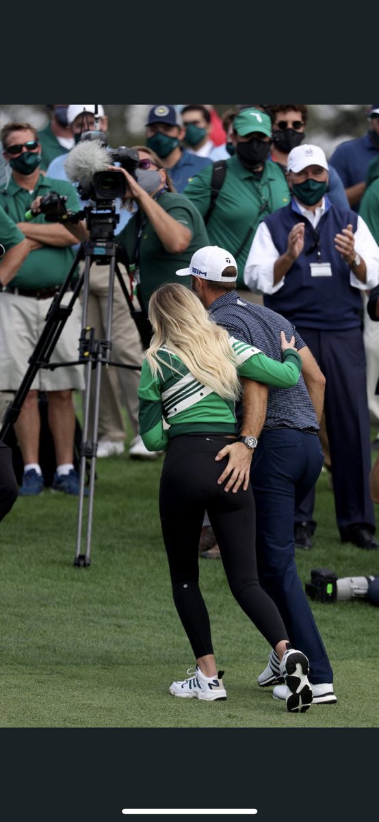 joecar5's tweet photo. @darrenrovell Wrong again Karen. She’s wearing @lululemon pants. https://t.co/XrJDGI0voz