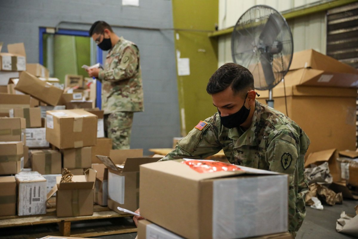 QMS_Commandant's tweet image. #SupportingVictory- Check out 40th QM SSA, @25thID! Building readiness everyday- proud of their hard work and commitment. #LightningSupport @25thIDCG @FORSCOM @usaghawaii @USArmyLogistics @DLAMIL @USArmy @TRADOC @DenisJFajardo1 @CASCOM_CG @QMS_CSM 
 
 fb.watch/1v7GdTjjC2/