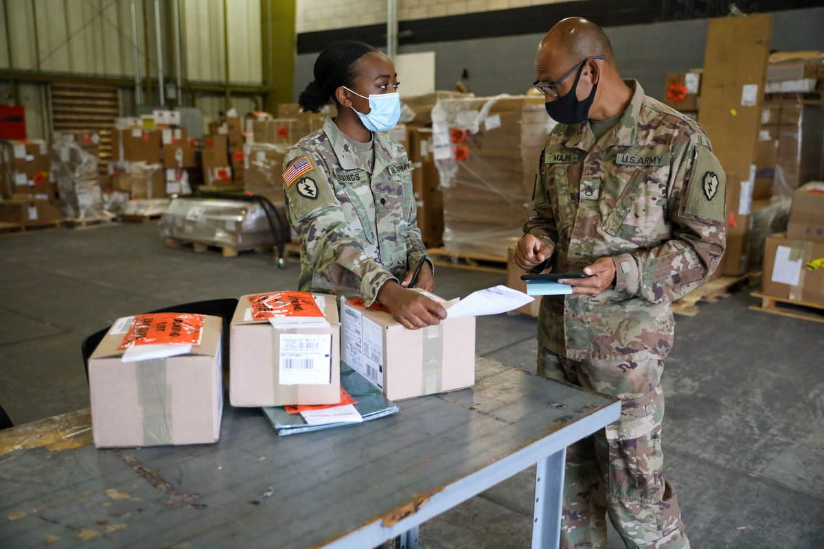 QMS_Commandant's tweet image. #SupportingVictory- Check out 40th QM SSA, @25thID! Building readiness everyday- proud of their hard work and commitment. #LightningSupport @25thIDCG @FORSCOM @usaghawaii @USArmyLogistics @DLAMIL @USArmy @TRADOC @DenisJFajardo1 @CASCOM_CG @QMS_CSM 
 
 fb.watch/1v7GdTjjC2/