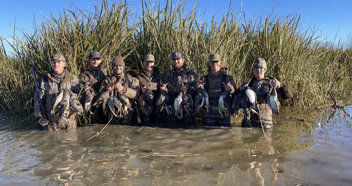 huntk_tanner2's tweet photo. 8 man limit this morning! https://t.co/Tep0RfAIfO