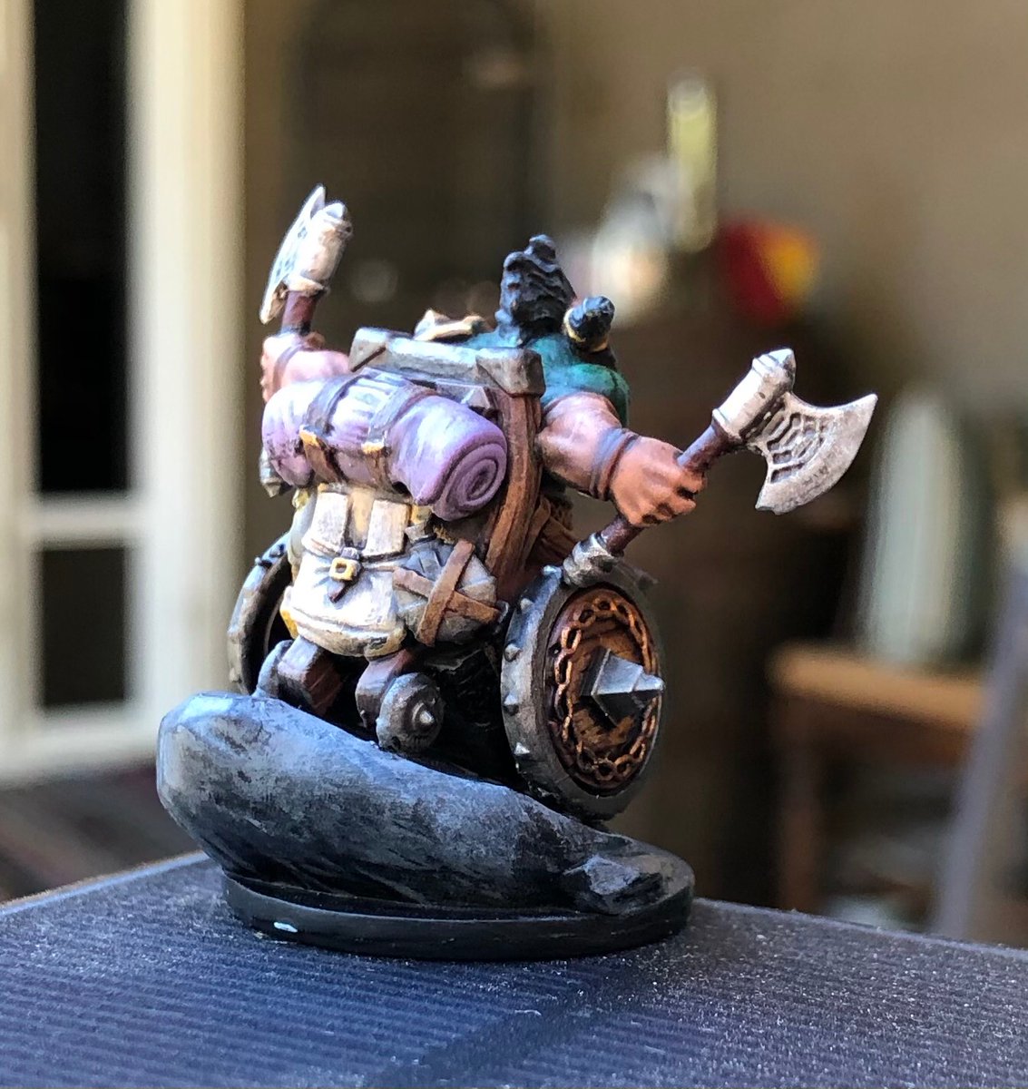 matthewmercer's tweet photo. Got to some painting this weekend (thank the gods), and aside from some snow flock I gotta add, I finished up Dagen Underthorn! 

Much love to @strataminis for making these. https://t.co/NTUypDL18Y