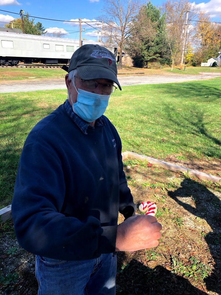 BlackRiverTrain's tweet photo. New for 2020, guests on our North Pole Express will receive a family gift bag, including a cookie decorating kit! Some of our volunteers recently took a break from their hard work on the railroad to try out some samples! https://t.co/4A2BgPLZLP