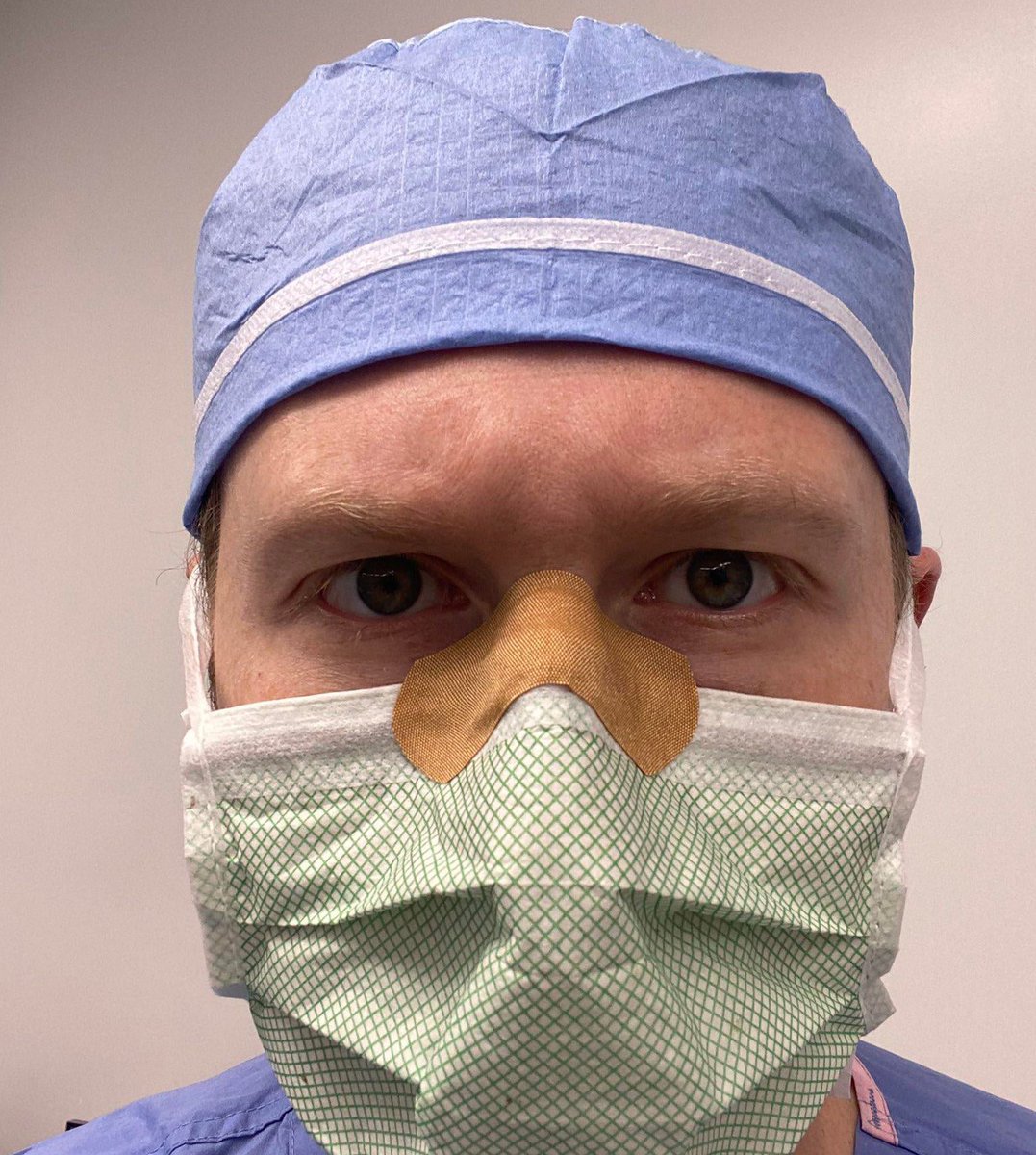 's tweet image. A Band-aid: the no fog, no slip mask solution #LifeHack #COVID19 #coronavirus #masks @IrmaRaste @eViRaHealth