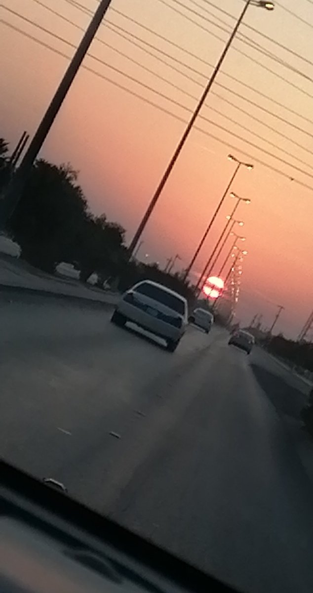 0325aa705faf4da's tweet photo. لو البعد يجي على قد الاشواق
كان شوقي تعدا بعدك وجابك https://t.co/DjNt1cnLWf
