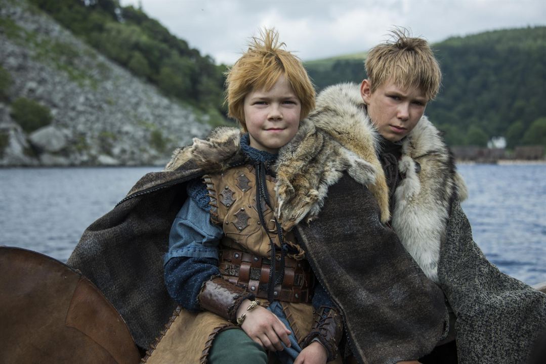 Dans la saison 4, il reçu un anneau de bras (avec Hvitserk) après avoir dénoncé Flokí dans le lac. Il a accompagné son père et ses deux frères Björn et Hvitserk à Paris. Bien évidemment enfants encore ils n'ont pas pris part au combat