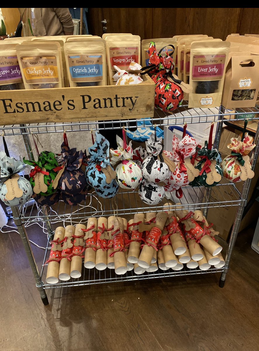EsmaesPantry's tweet photo. Exciting News...... we will be bringing our fantastic Christmas range (plus all the yummy everyday treats) to The Stroud Green Farmers Market. We will be there on the 6th, 13th and 20th of December! Would love to see our regulars and look forward to making new friends! https://t.co/wsFpJHLsxa
