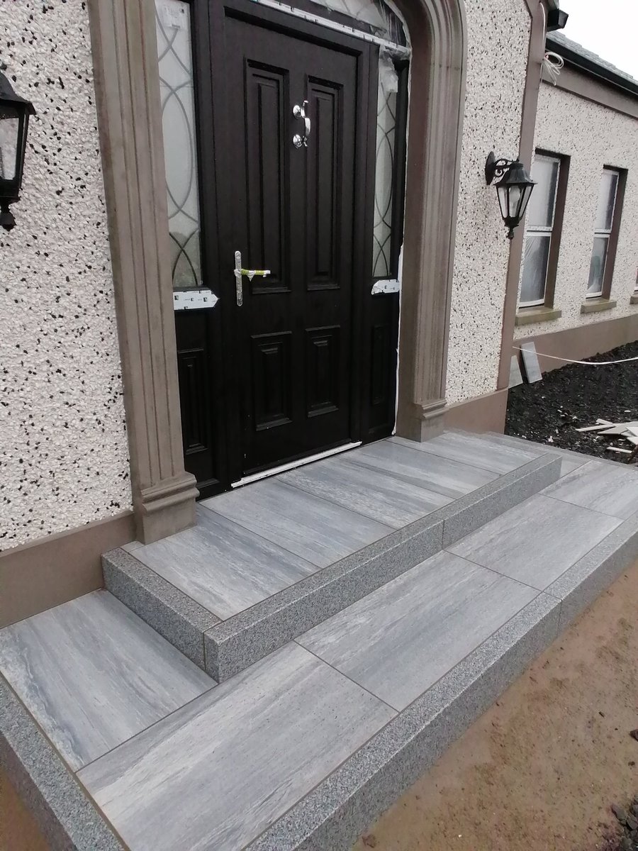 StevenMcneilly's tweet photo. Set of steps completed this week

Silver granite kerbs

Vals porcelain tiles

#porcelain #builttolast #patio #paving #newbuild #steps https://t.co/VB49q9LG6L