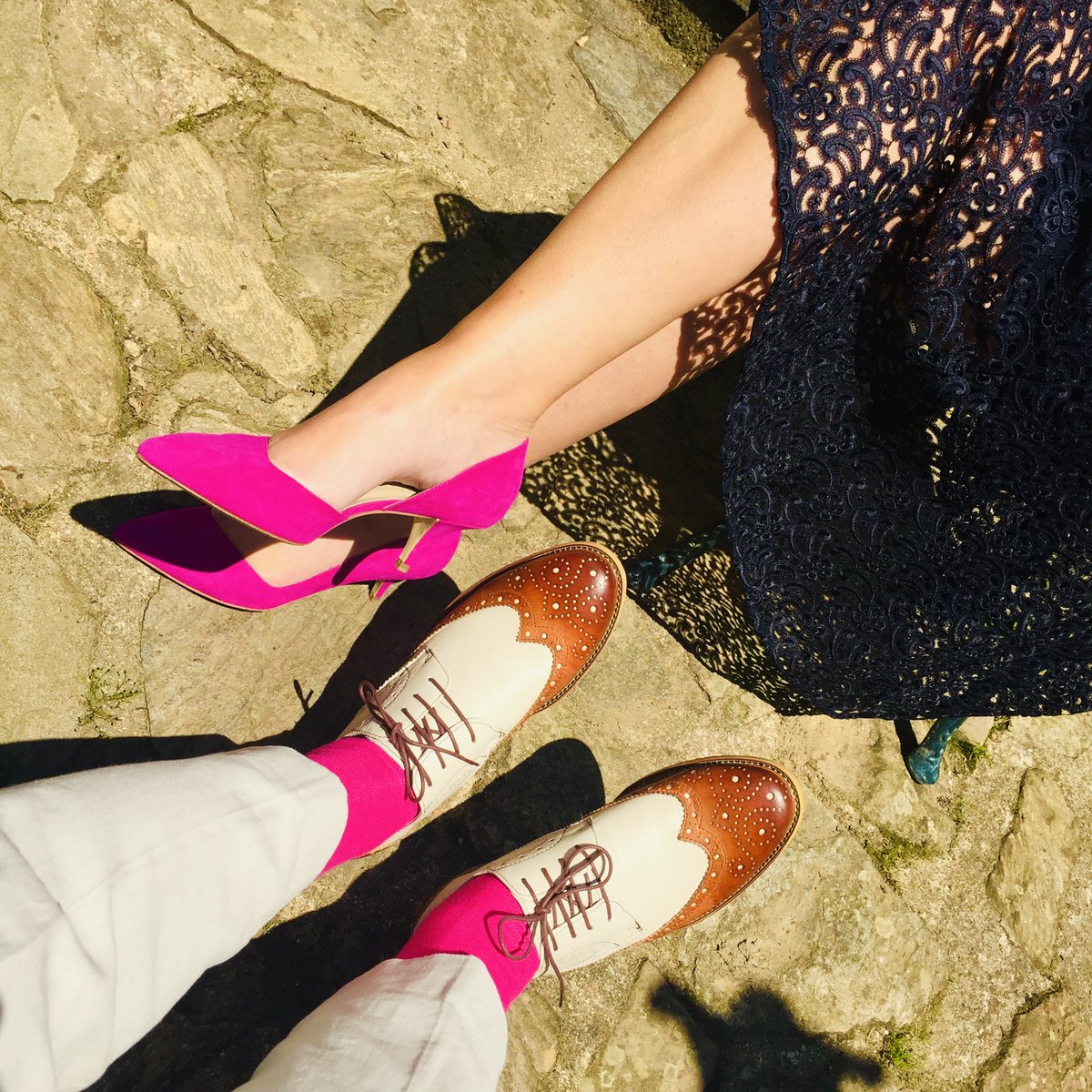 Hatdandy's tweet photo. OOOH MORE SHOES.......
.
I know not #hats but shoes again- spotted this #blastfromthepast & couldn’t help myself
.
Still loving these cerise babies from #Hobbslondon and the #twotone specials from #justinreece
.
#NellyTheHat #shoeporn #shoefashion #shoesofinstagram #prettyinpink https://t.co/iZH8zSB25X