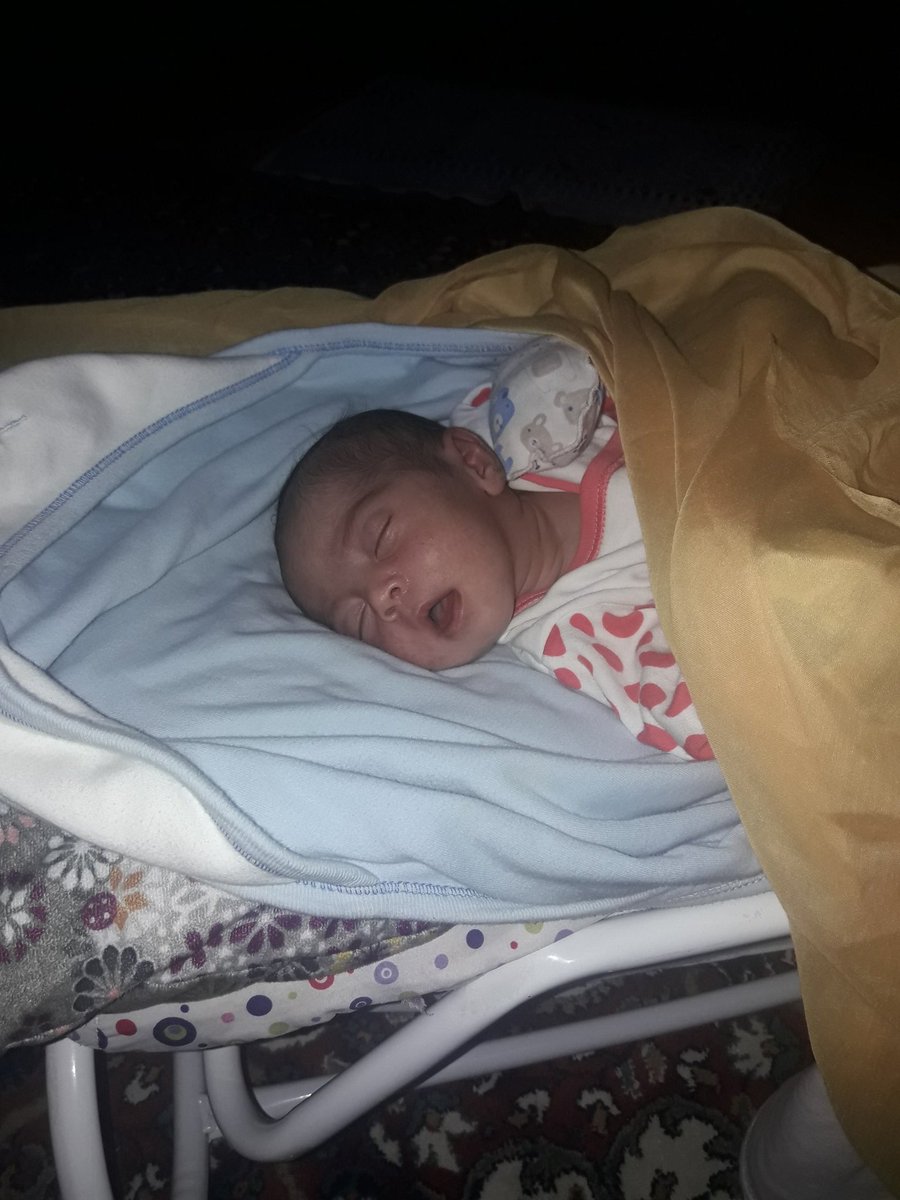 #SahinbeyeDeğer Lütfen destek olun bebeğime mama bez ıslak mendil alamıyorum Bebeğimin maması yok Lütfen destek olun Allah rızası için ne olur zor durumdayım Allah rızası için destek olun eşim asker lütfen asker bebeğime yardımcı olun Allah rızası için kardeşlerim ne olur 🕋🤲😔