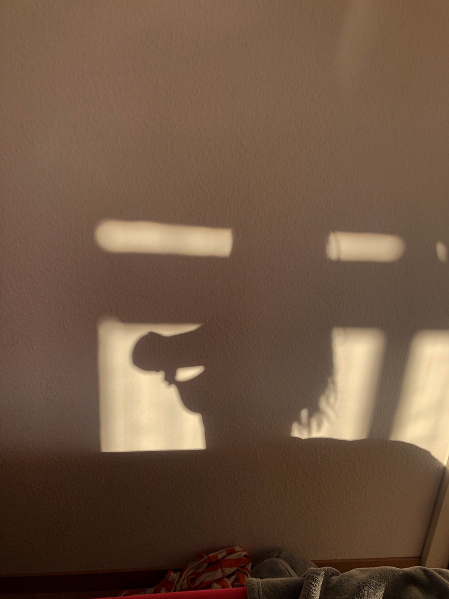 TheMasonsXXXIX's tweet photo. Day 15: (Out of) frame/(Hors) cadre. "Quand je regarde comme ça, on me voit… Si je regarde comme ça on ne me voit plus… On ne me voit plus, on me voit…"
More on https://t.co/PCsdeRO5yr 💛
#Nudevember #creativeproject #onenudeaday #onlyfans #onlyfansmodels #mornigstretches https://t.co/e4xzPInbIa