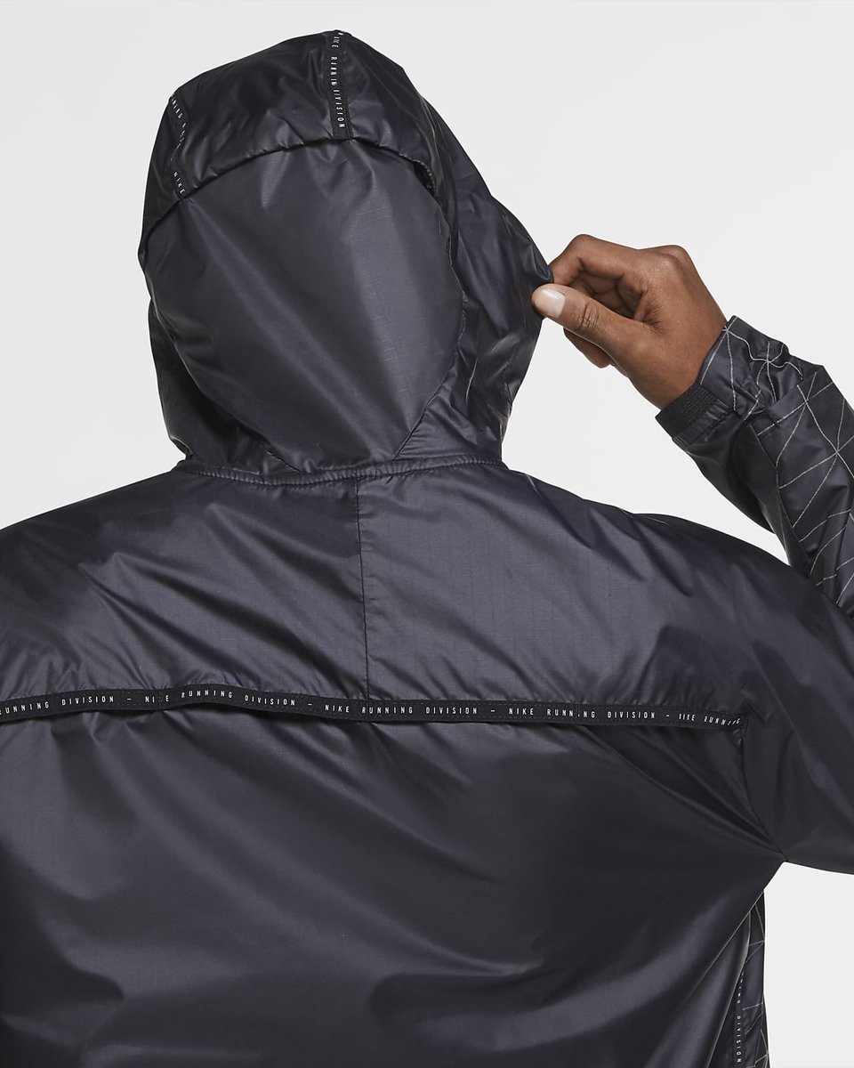 Connect_Clo's tweet photo. 🔥 NEW SEASON.. Nike Flash Run Division ‘Black/Black’ 🥶
Details on this is mad 🤯 with weather resistant fabric to guard you from the winter weather
Priced at £114.95 FULL SIZE RUN AVAILABLE 
Style: CU7868-010
https://t.co/zSkw3J2Nly
#nike #flash #running #jacket #gym #run https://t.co/cYkX1JOZTc