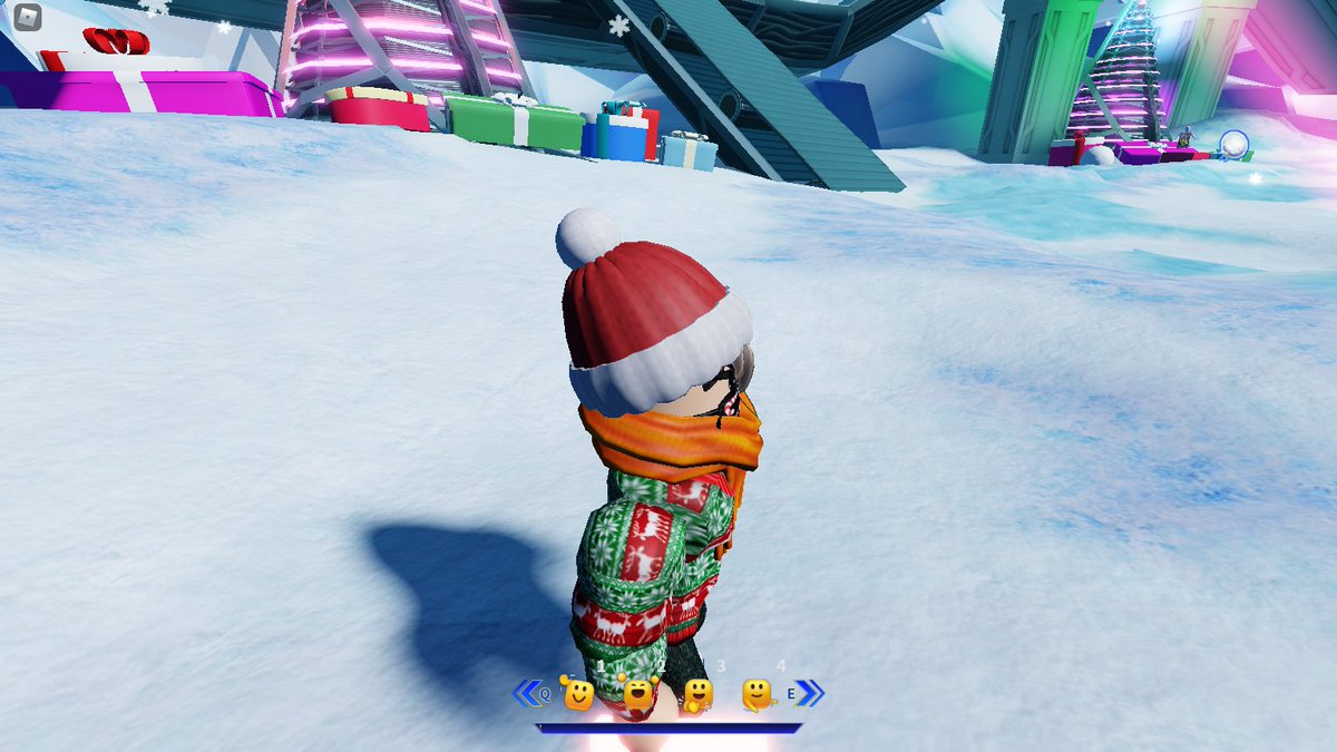 JeffersonS1234's tweet image. that roblox concert #LilNasXRoblox  was amazing. wow has #roblox changed
