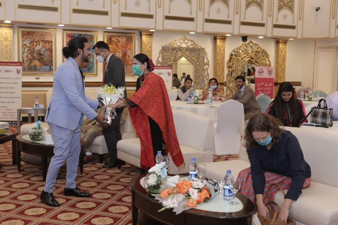 joshuavd's tweet image. GUSO End Event - Celebrating the 5 years' journey 

#GUSO @itacecorg #EndEvent #YoungVoices #YouthEmpowerment #UthoBolo #Youth4SRHR #Youth4LSBE #EmpoweringGeneration  @120Under40 @YouthDeliver @WomenDeliver @UNFPA @UNFPAasia @rhrn_youthsrhr @SRHRforAll @ARROW_Women @asapasia