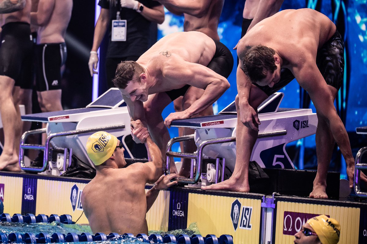 Huge shoutout to the relay boys  <a href="/Felipe_AFranca/">Felipe França</a>, <a href="/beefyTshields/">Tom Shields</a> &amp; <a href="/Maxime_Rooney/">Maxime Rooney</a> for consistently throwing down huge splits! Day 2 tomorrow!

📸: <a href="/iswimleague/">International Swimming League</a>