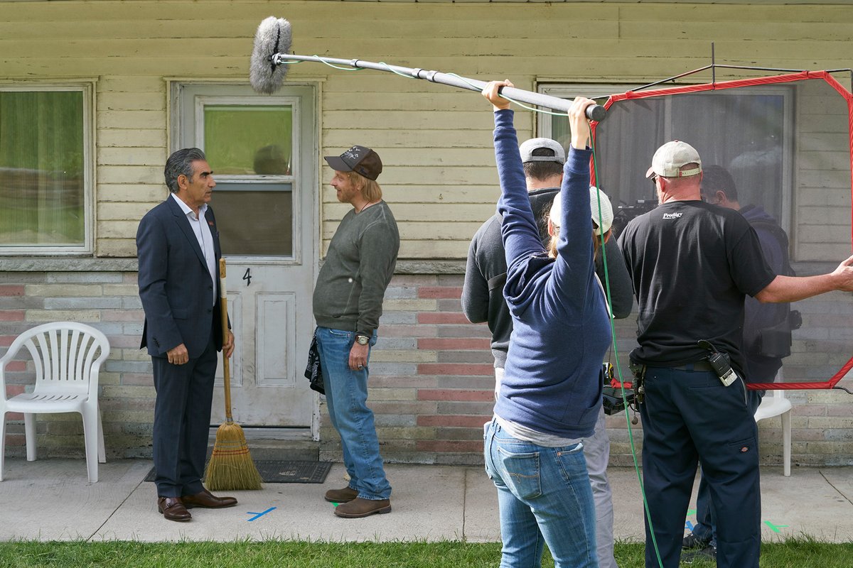 SchittsCreek's tweet photo. this is a boom mic operator appreciation post https://t.co/Fmx2bJI5z3